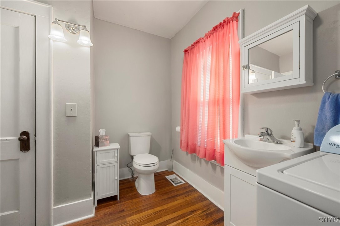 155 Maplehurst Avenue Syracuse, NY 13208 - Photo 12 of 41