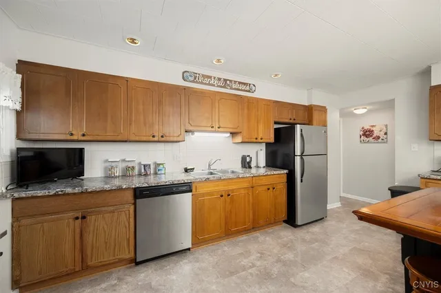 $175,000 | 155 Maplehurst Avenue, Syracuse, NY 13208