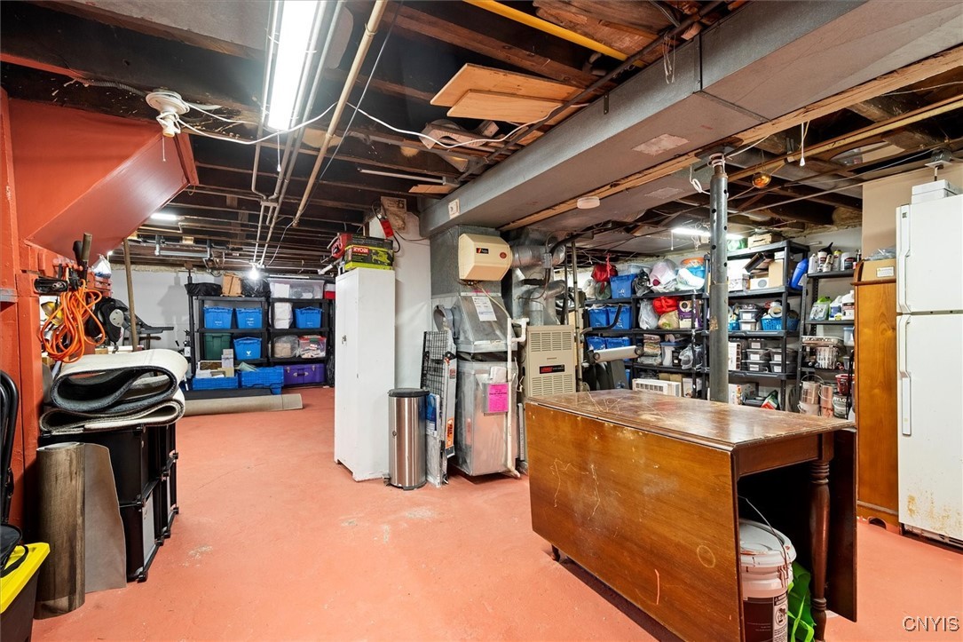 155 Maplehurst Avenue Syracuse, NY 13208 - Photo 23 of 41