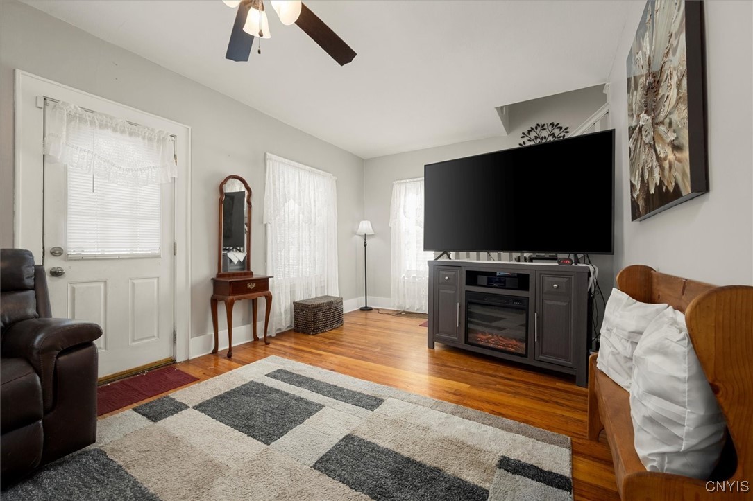 155 Maplehurst Avenue Syracuse, NY 13208 - Photo 3 of 41