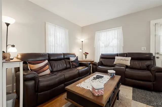 $175,000 | 155 Maplehurst Avenue, Syracuse, NY 13208