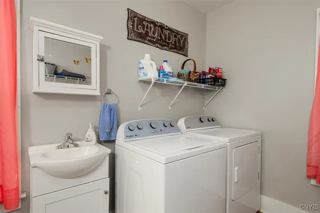 $175,000 | 155 Maplehurst Avenue, Syracuse, NY 13208