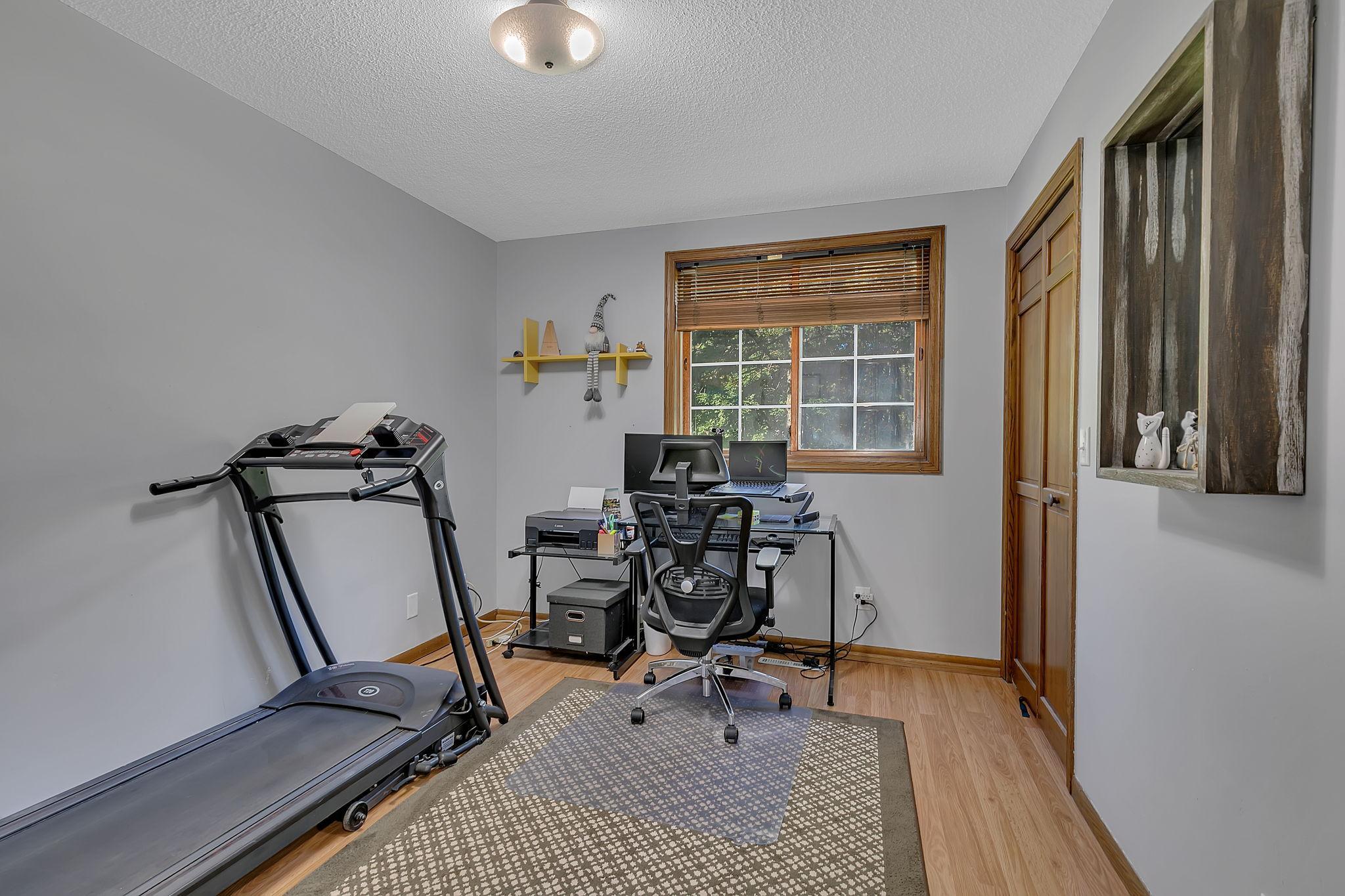 408 21st Street Southeast Willmar, MN 56201 - Photo 23 of 42