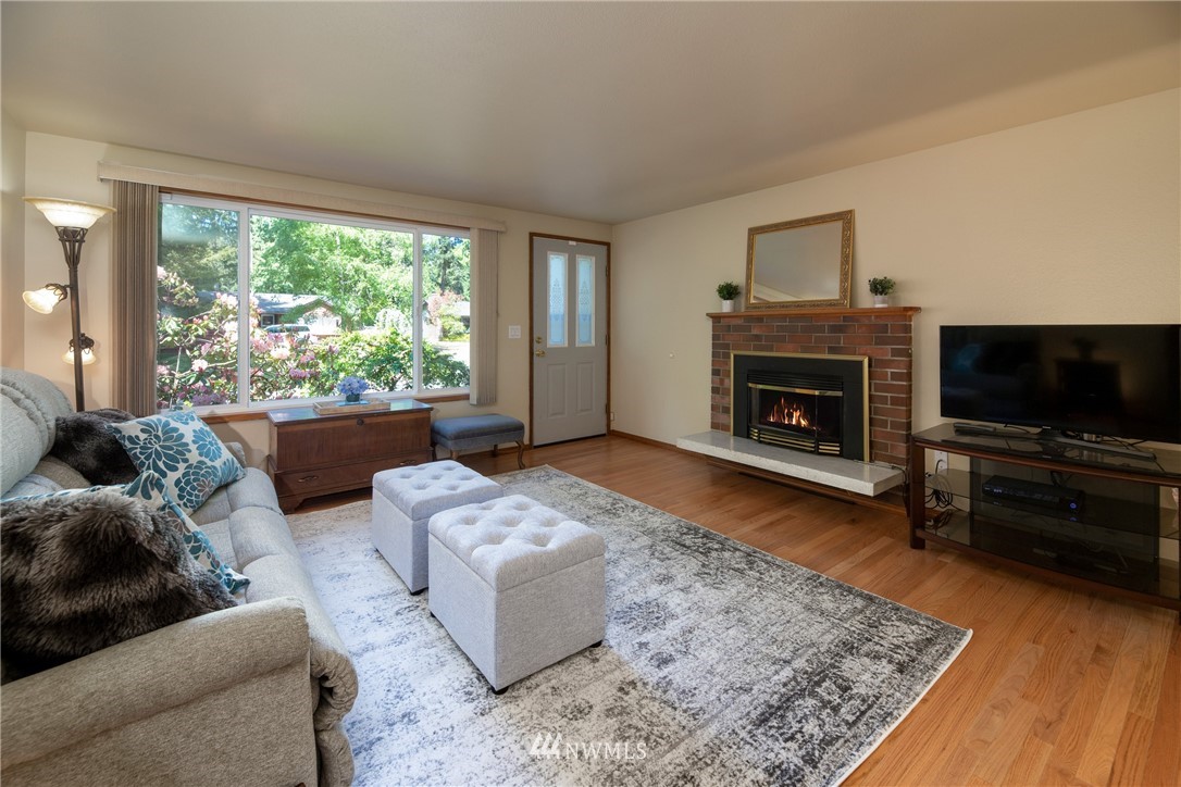14003 Southeast 142nd Street Renton, WA 98059 - Photo 2 of 37