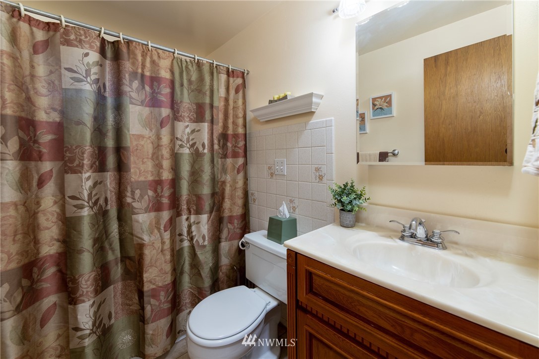 14003 Southeast 142nd Street Renton, WA 98059 - Photo 21 of 37