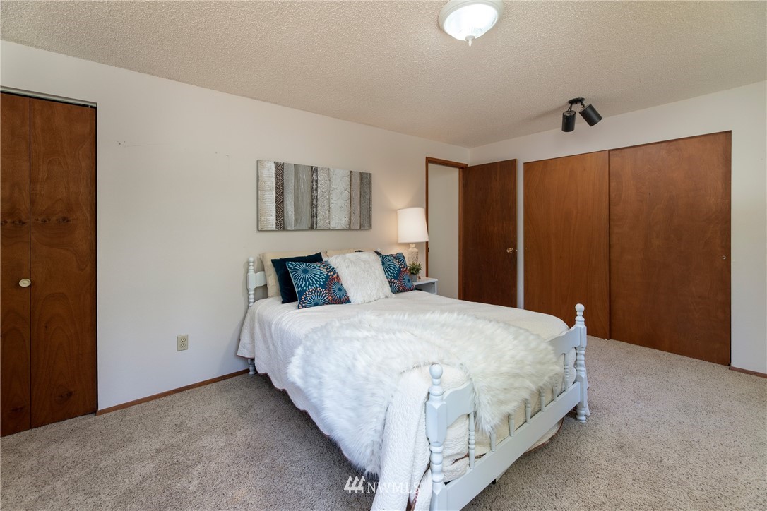 14003 Southeast 142nd Street Renton, WA 98059 - Photo 30 of 37