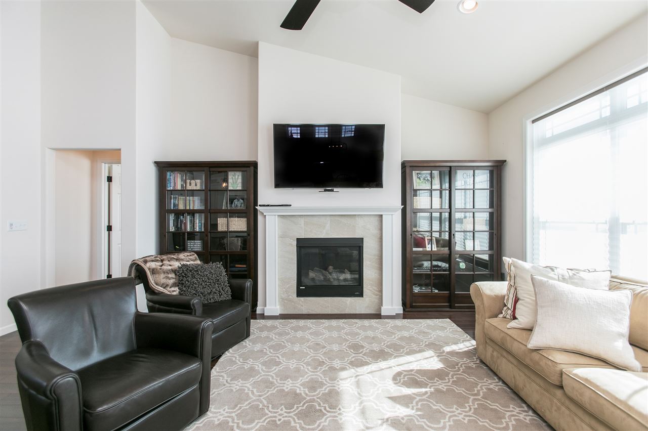 2403 Roosevelt Road Southwest Cedar Rapids, IA 52404 - Photo 8 of 50 Gallery Image 8