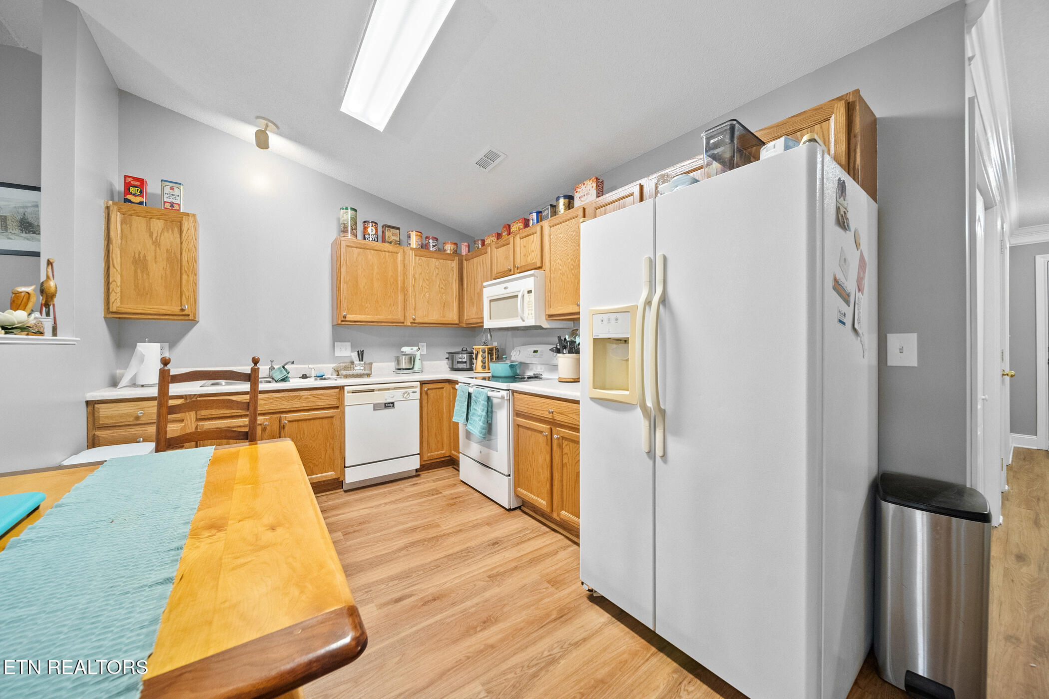 747 High Point Way Knoxville, TN 37912 - Photo 5 of 20 dsc02952 - Copy