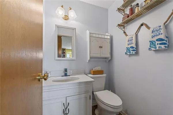 $860,000 | 6513 Southeast Ryan Road, Blue Springs, MO 64014