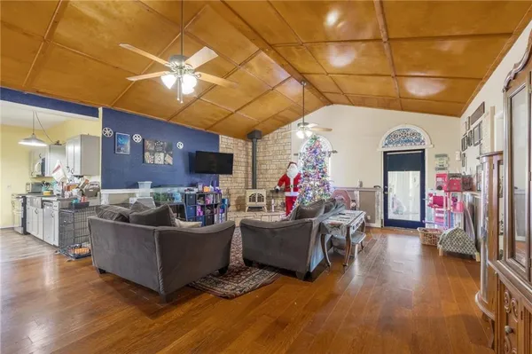 $860,000 | 6513 Southeast Ryan Road, Blue Springs, MO 64014