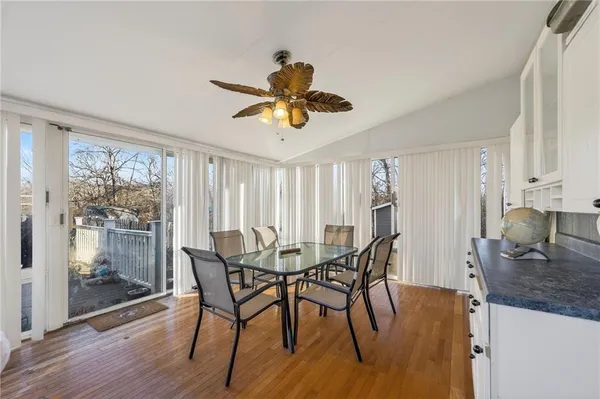 $860,000 | 6513 Southeast Ryan Road, Blue Springs, MO 64014