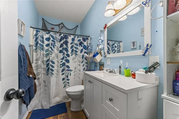 $860,000 | 6513 Southeast Ryan Road, Blue Springs, MO 64014