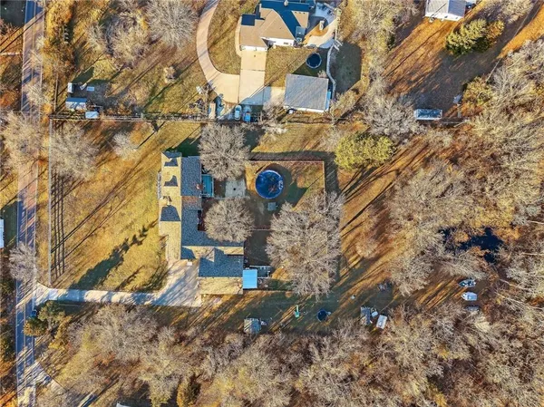 $860,000 | 6513 Southeast Ryan Road, Blue Springs, MO 64014