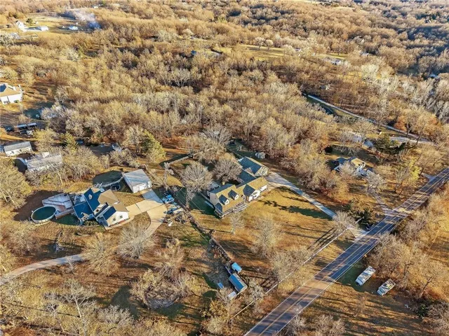 $875,000 | 6513 Southeast Ryan Road, Blue Springs, MO 64014