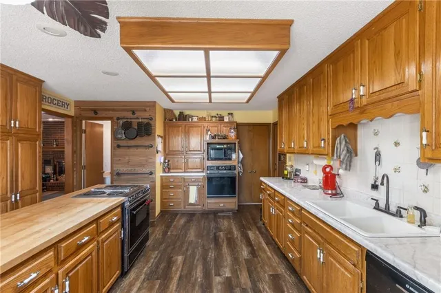 $875,000 | 6513 Southeast Ryan Road, Blue Springs, MO 64014