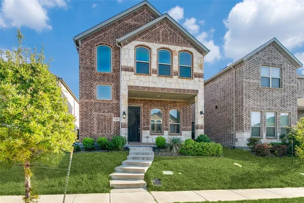 $2,850 | 154 Mccartt Drive, Lewisville, TX 75067