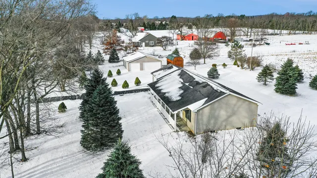 $299,000 | 9654 West De Avenue, Kalamazoo, MI 49009