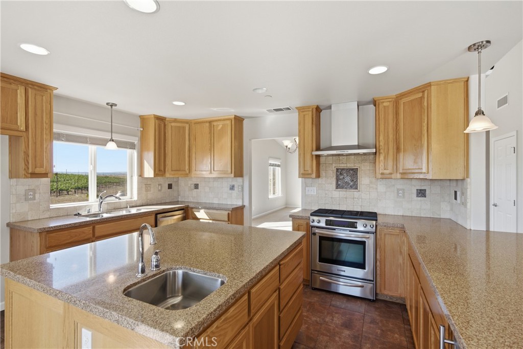 8020 Baron Way Paso Robles, CA 93446 - Photo 32 of 74