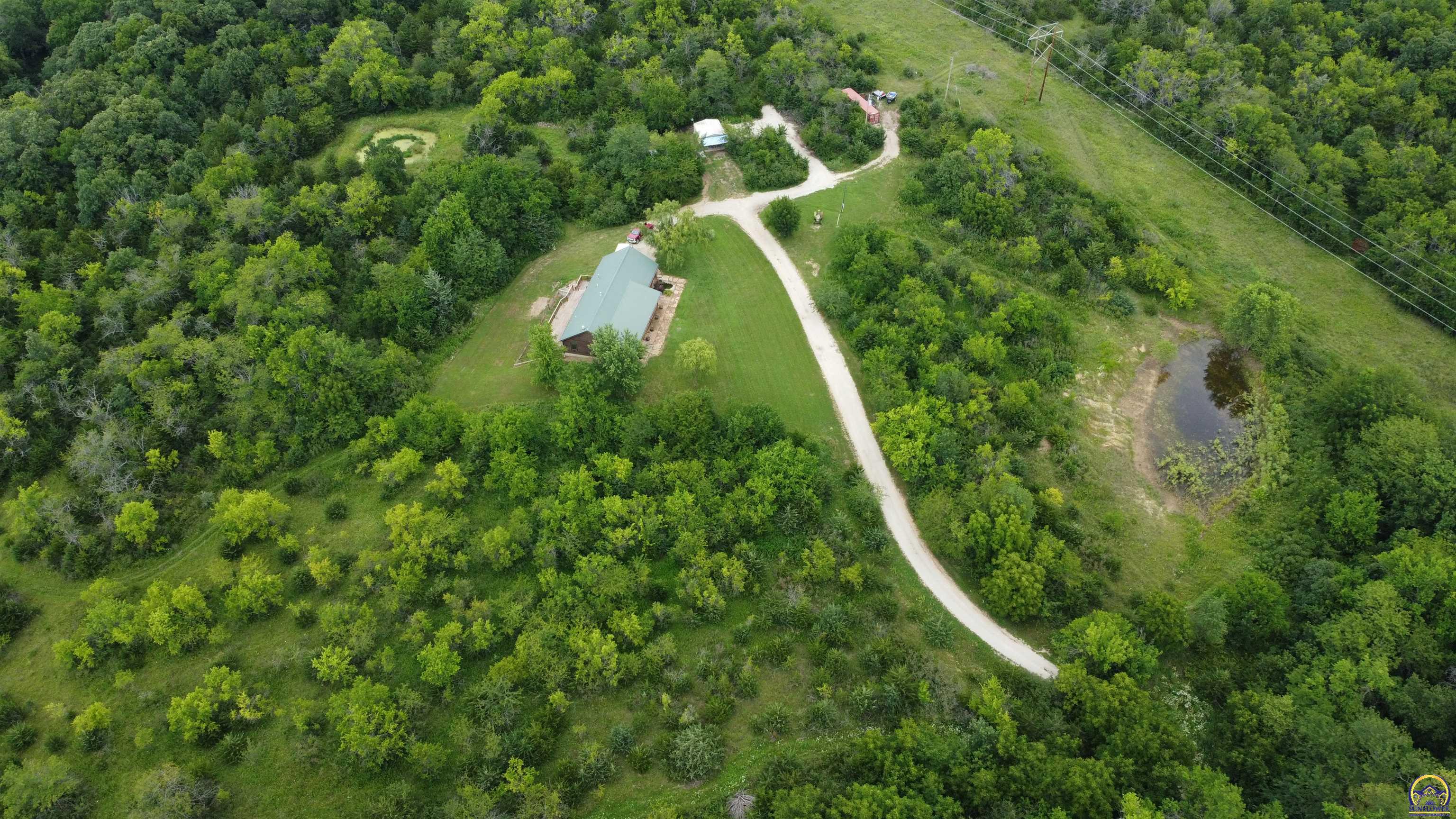 13232 178 Road Mayetta, KS 66509 - Photo 4 of 57