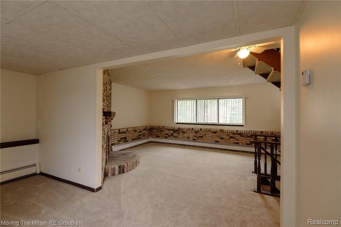 3370 North Hickory Ridge Road Highland, MI 48357 - Photo 11 of 40 MTM_3370_hickory-34.jpg