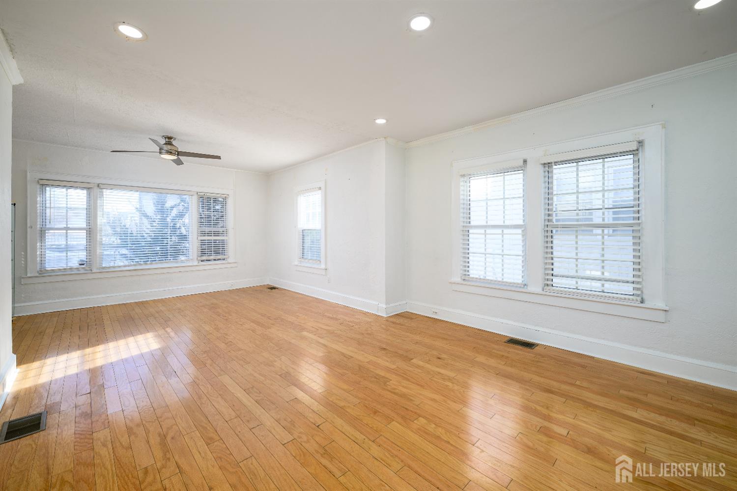 154 Lower Main Street Matawan, NJ 07747 - Photo 5 of 21