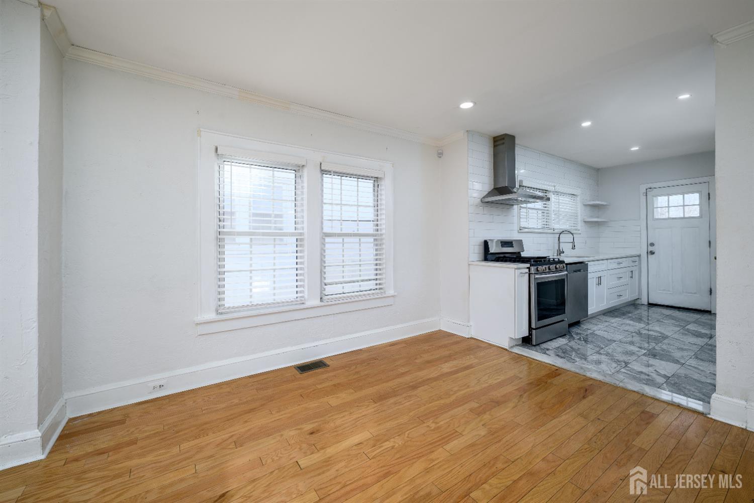 154 Lower Main Street Matawan, NJ 07747 - Photo 6 of 21