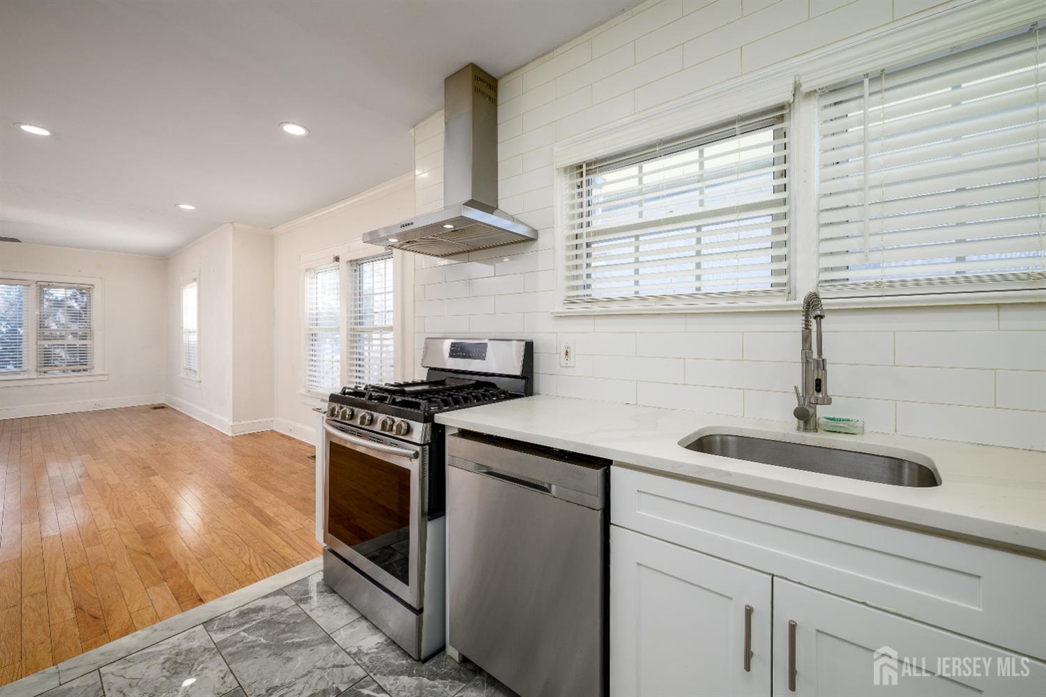 154 Lower Main Street Matawan, NJ 07747 - Photo 8 of 21