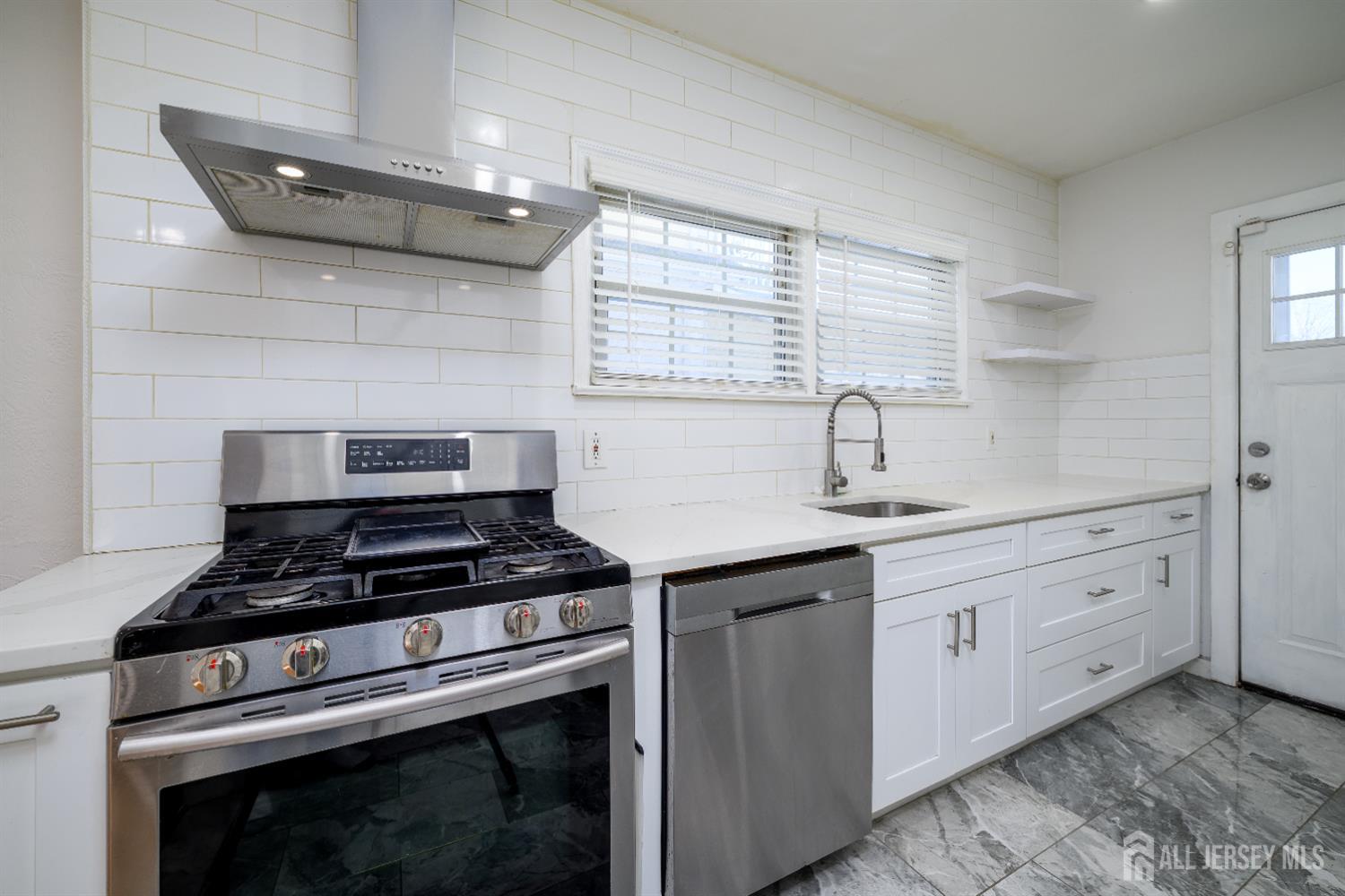 154 Lower Main Street Matawan, NJ 07747 - Photo 9 of 21
