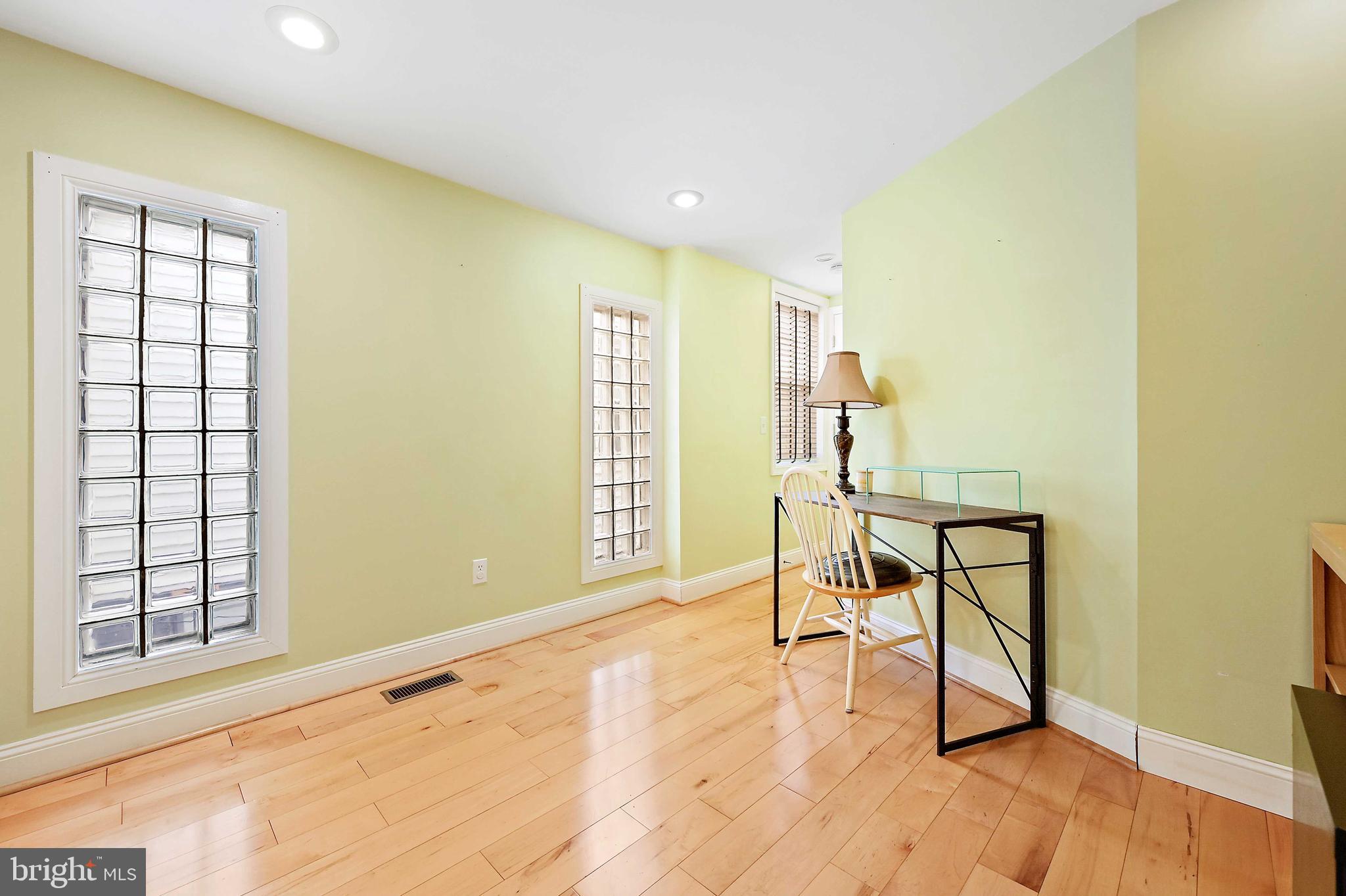 1427 Battery Avenue Baltimore, MD 21230 - Photo 23 of 50