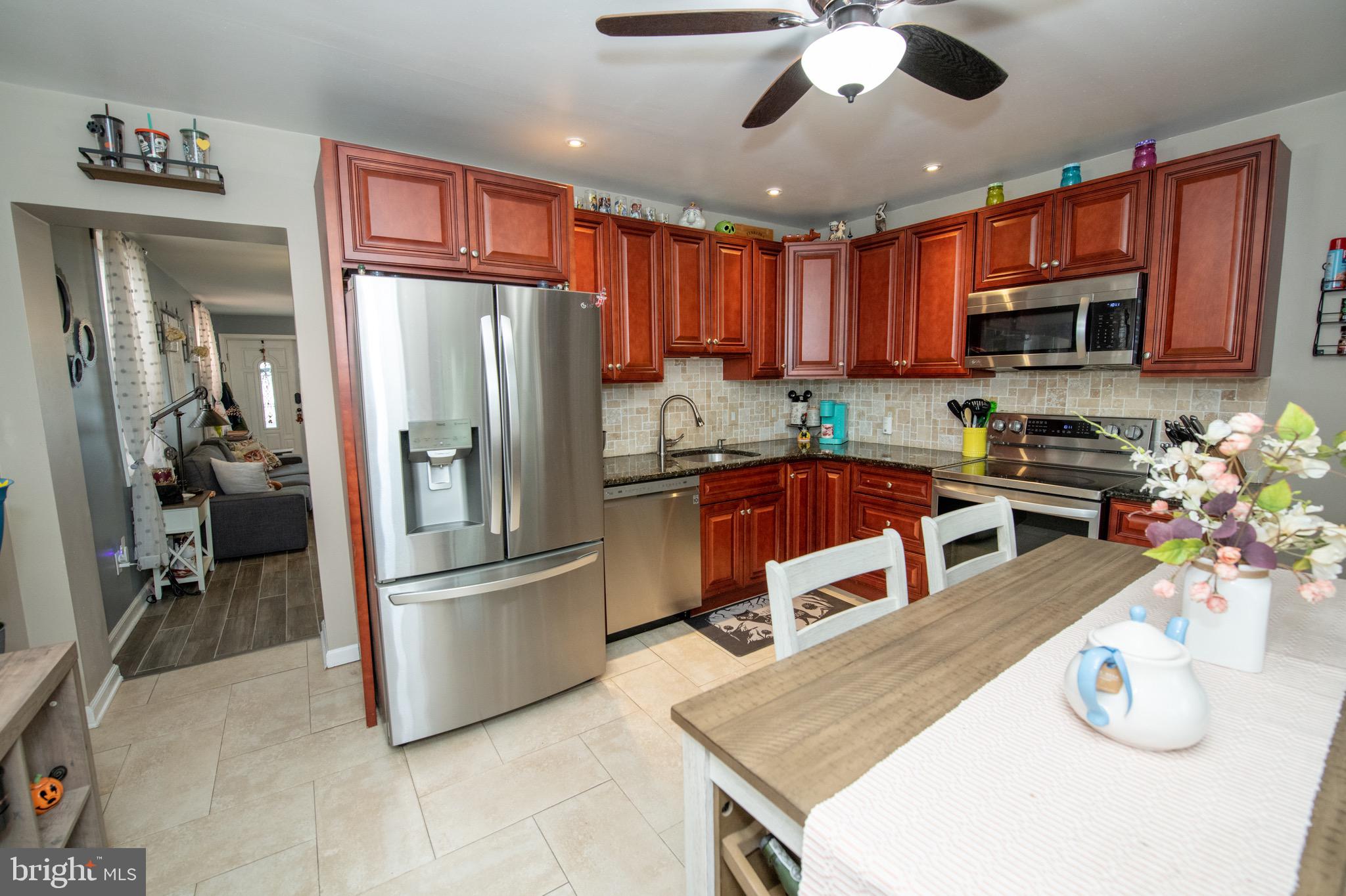 2734 Ash Street Philadelphia, PA 19137 - Photo 12 of 35