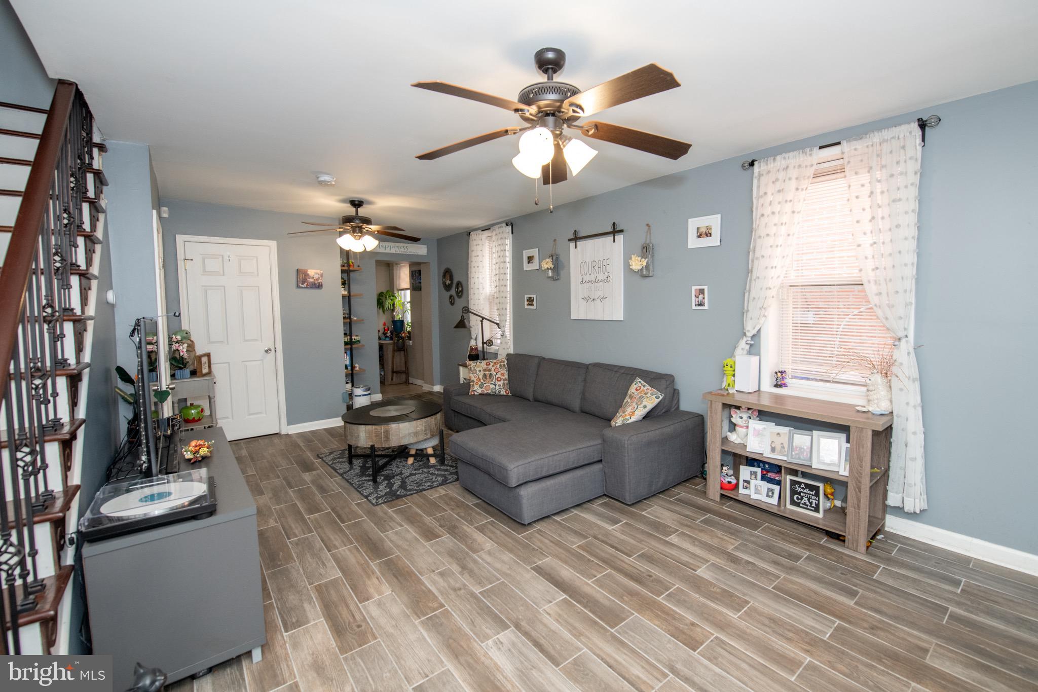 2734 Ash Street Philadelphia, PA 19137 - Photo 4 of 35