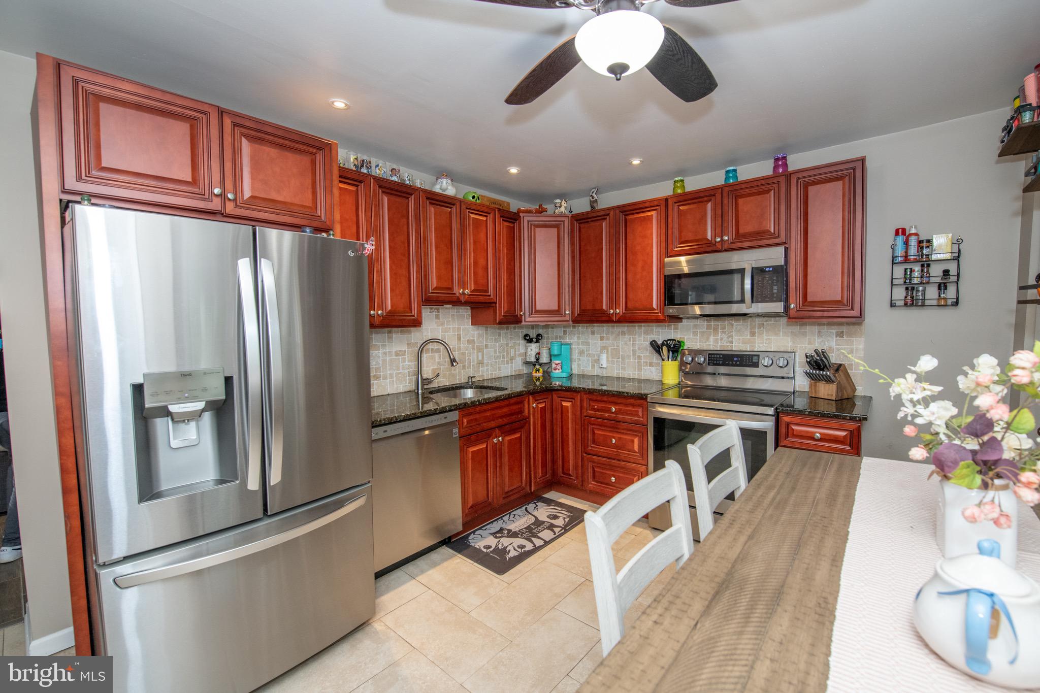 2734 Ash Street Philadelphia, PA 19137 - Photo 8 of 35