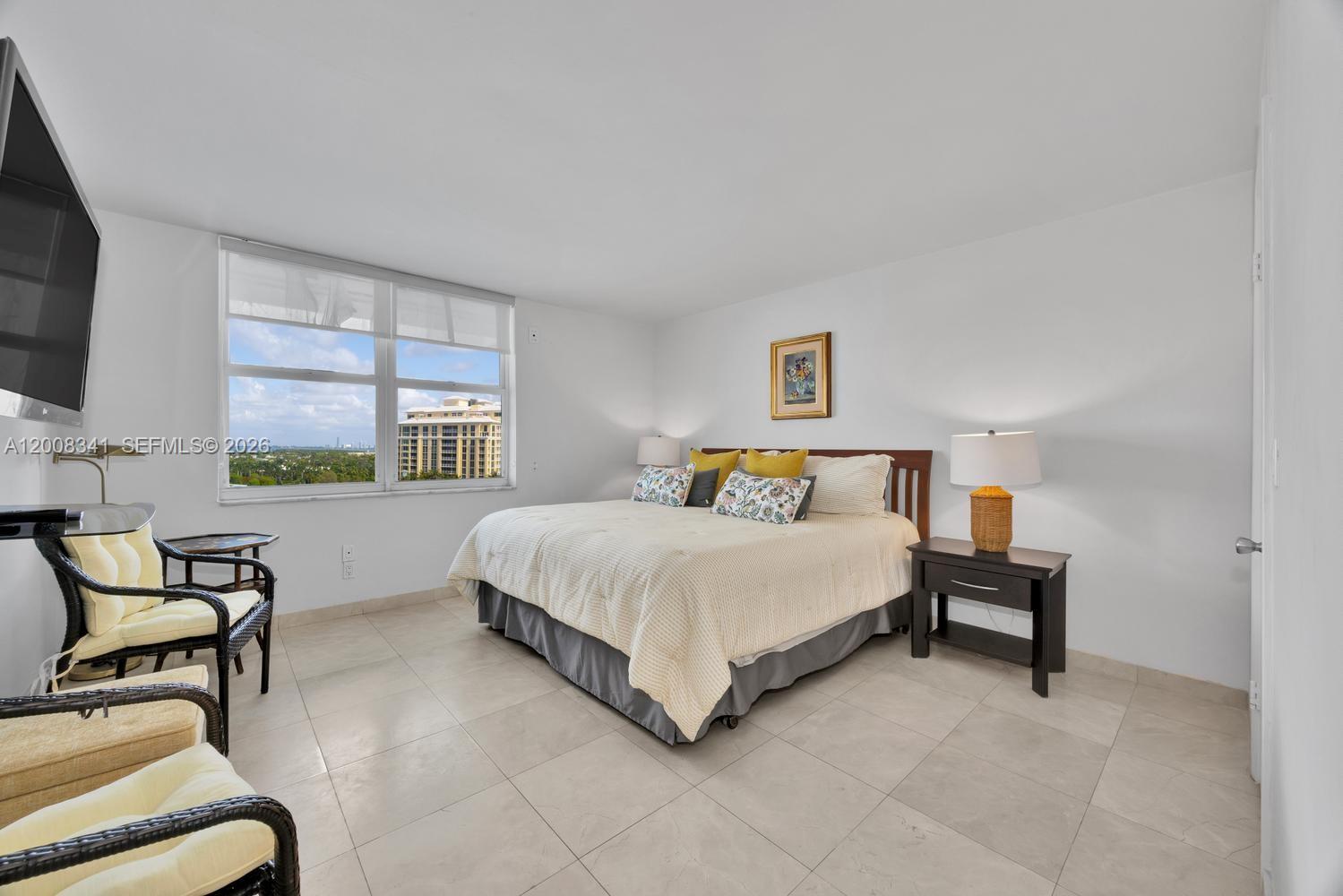 607 Ocean Drive, Unit 11K Key Biscayne, FL 33149 - Photo 20 of 37
