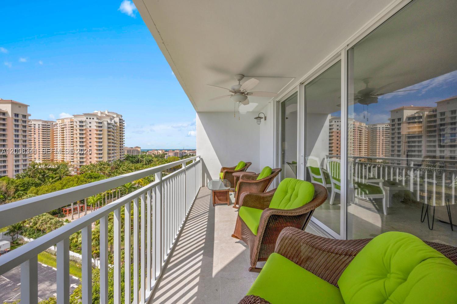 607 Ocean Drive, Unit 11K Key Biscayne, FL 33149 - Photo 24 of 37