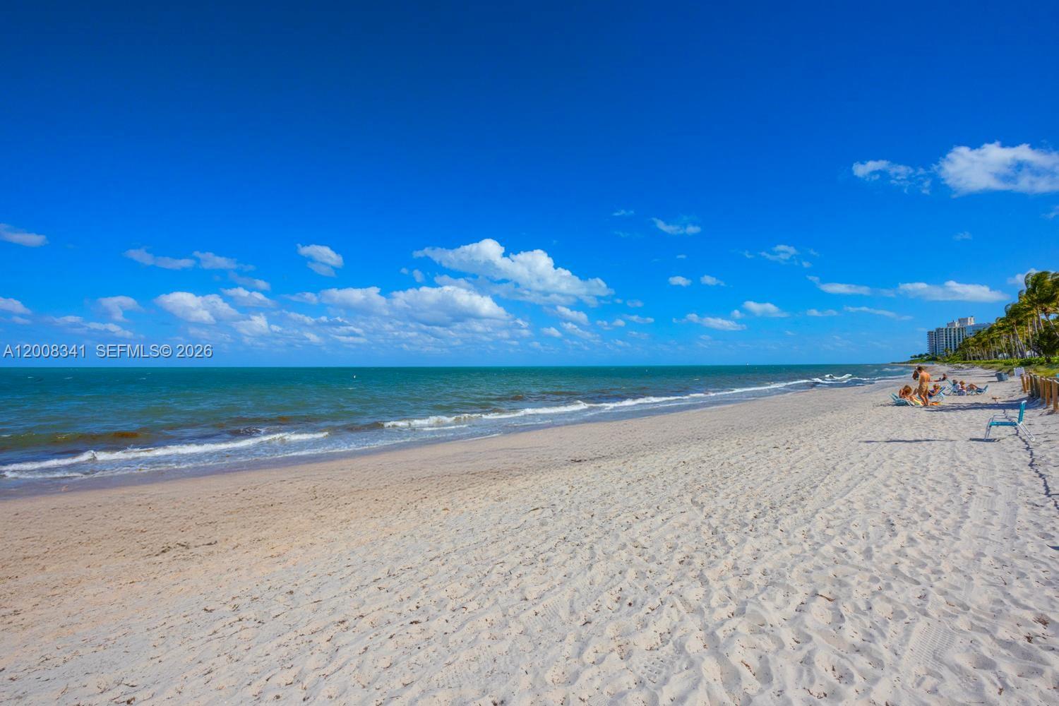 607 Ocean Drive, Unit 11K Key Biscayne, FL 33149 - Photo 35 of 37