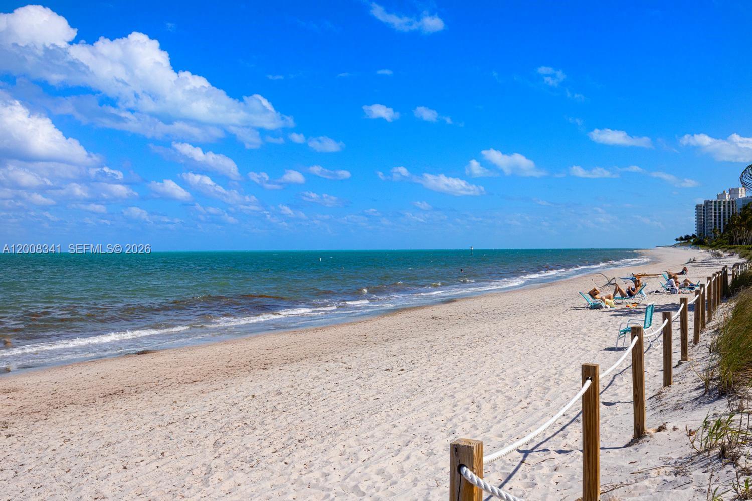 607 Ocean Drive, Unit 11K Key Biscayne, FL 33149 - Photo 36 of 37