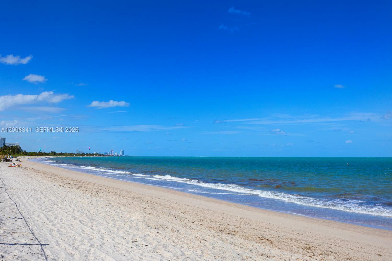 607 Ocean Drive, Unit 11K Key Biscayne, FL 33149 - Photo 37 of 37
