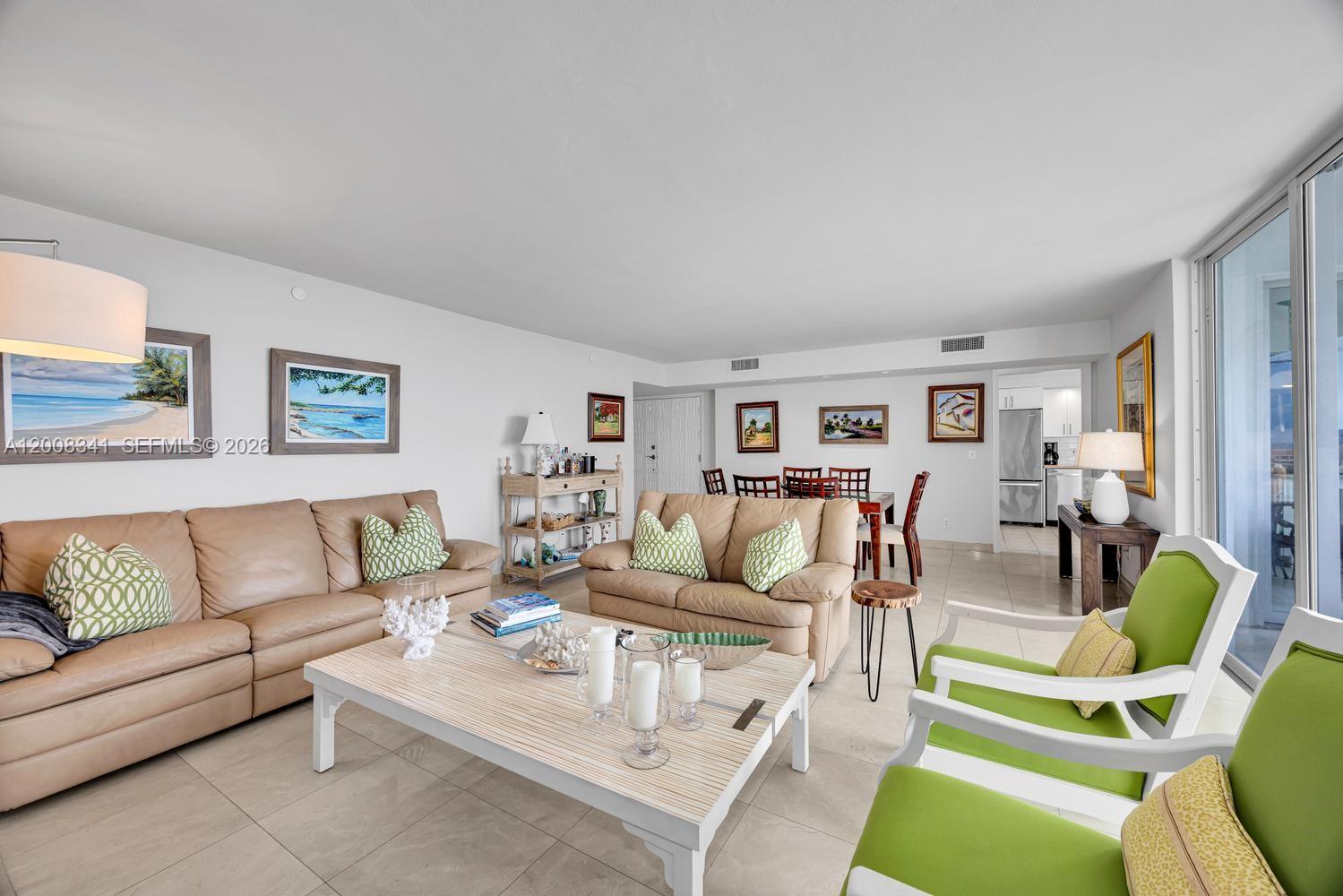 607 Ocean Drive, Unit 11K Key Biscayne, FL 33149 - Photo 8 of 37