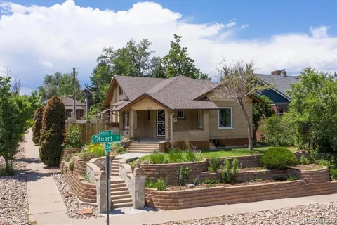 front view of house with a yard