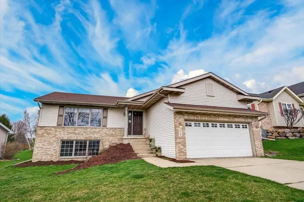 $485,000 | 2322 Quartz Lane, Madison, WI 53719