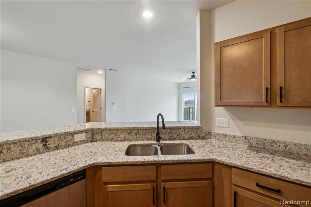 9804 Ridge Run Street, Unit 57 Howell, MI 48855 - Photo 11 of 29
