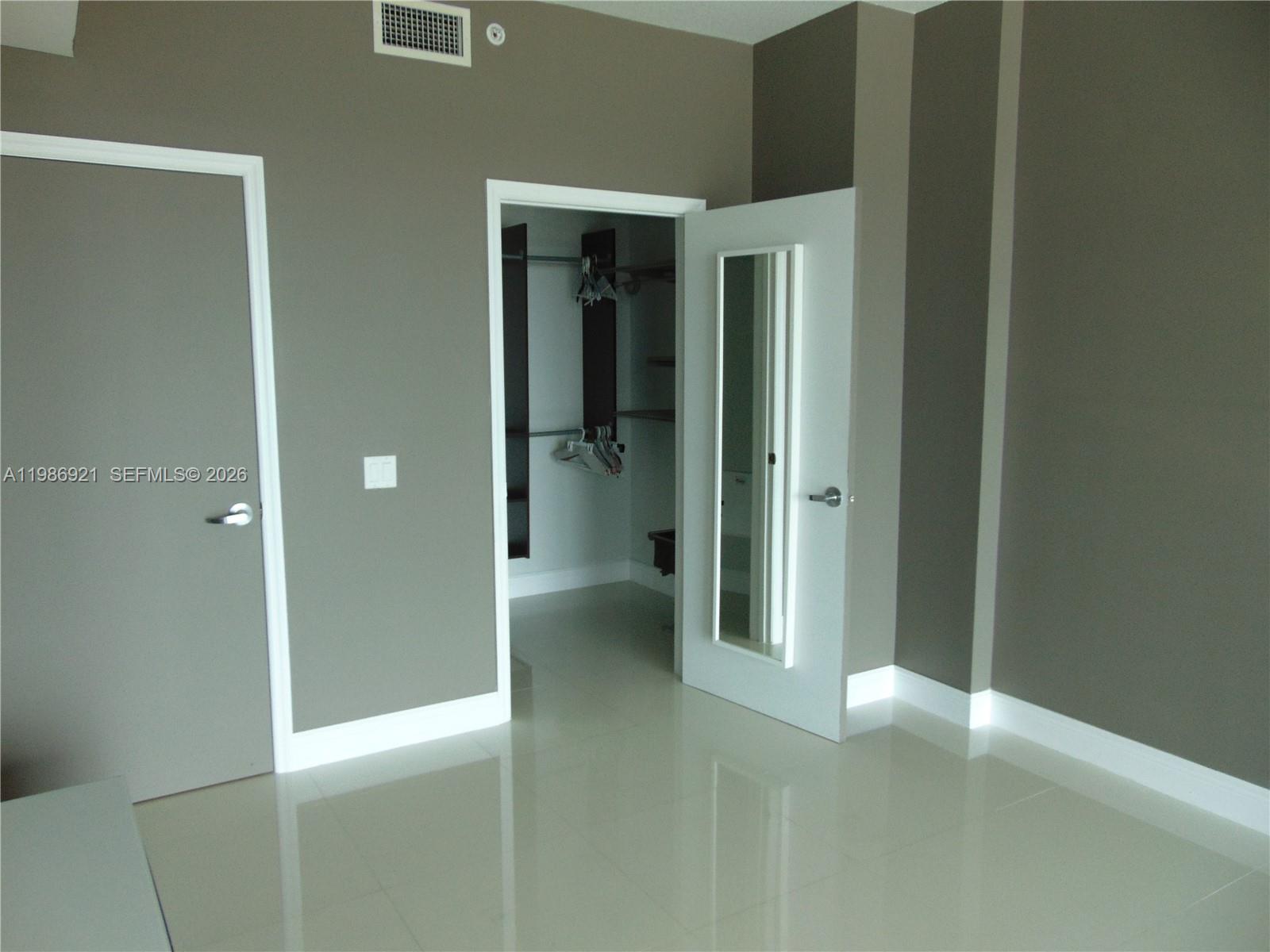 60 Southwest 13th Street, Unit 2619 Miami, FL 33130 - Photo 11 of 27