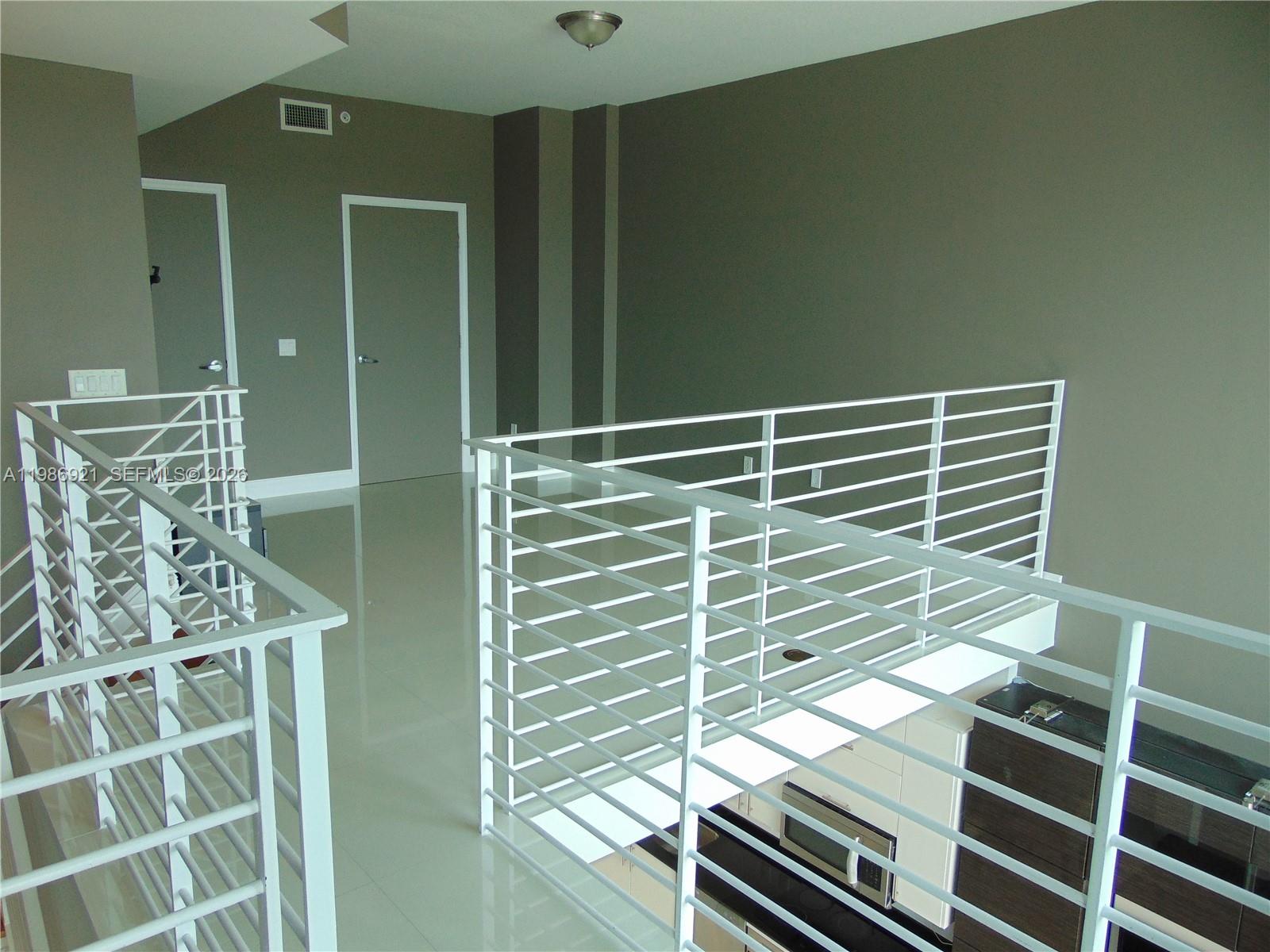 60 Southwest 13th Street, Unit 2619 Miami, FL 33130 - Photo 10 of 27 a view of entryway