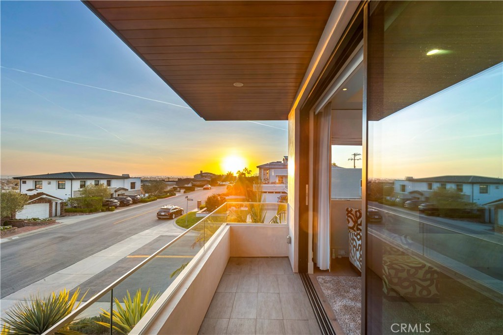 660 Kings Road Newport Beach, CA 92663 - Photo 36 of 41