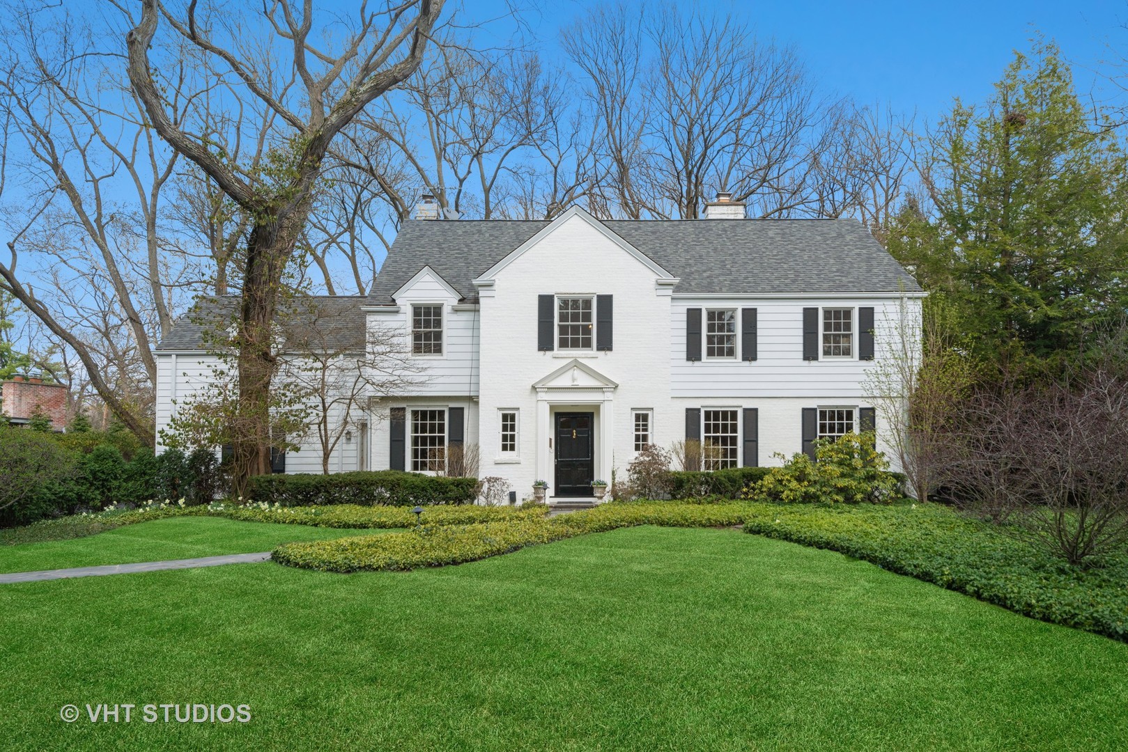 181 Apple Tree Road Winnetka, IL 60093 - Photo 1 of 25 Gallery Image 1