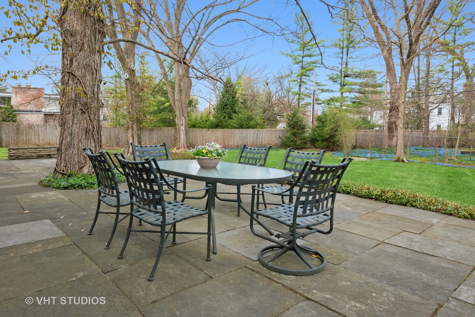181 Apple Tree Road Winnetka, IL 60093 - Photo 24 of 25 Gallery Image 24