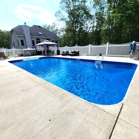 $490,000 | 408 Sassafrass Way, Stroudsburg, PA 18360