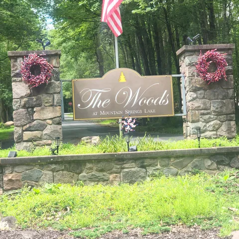 $490,000 | 408 Sassafrass Way, Stroudsburg, PA 18360