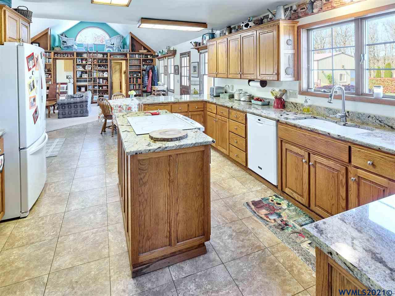 22350 Hopewell Road Northwest Salem, OR 97304 - Photo 4 of 42 Gallery Image 4