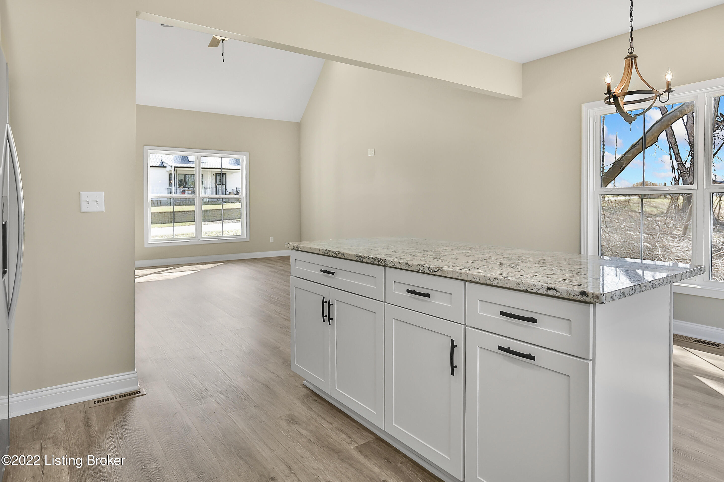 660 Peytona Beach Road Waddy, KY 40076 - Photo 11 of 26 660-peytona-021